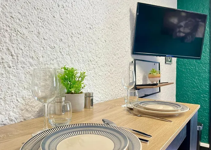 Magnifique ~hipster~ Porte Du Futuroscope Чассенеуил-Ду-Поитоу